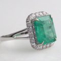 1123633-3 Ring 14K White Gold with Emerald and Diamonds