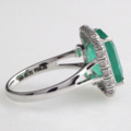 1123633-4 Ring 14K White Gold with Emerald and Diamonds