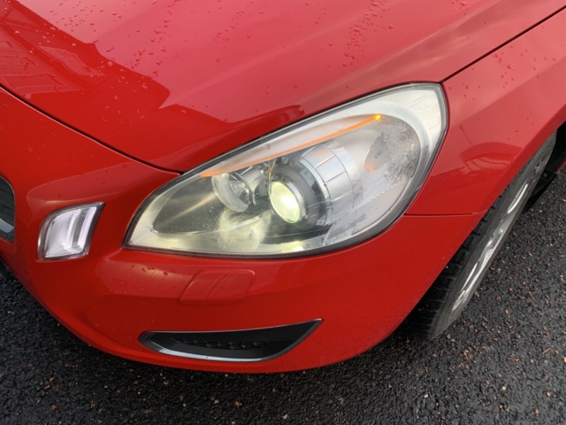 1123961-39 Volvo V60 T3 Manual, 150hp Momentum 2012