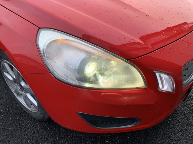 1123961-41 Volvo V60 T3 Manual, 150hp Momentum 2012