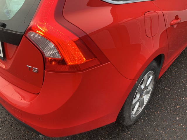 1123961-44 Volvo V60 T3 Manual, 150hp Momentum 2012