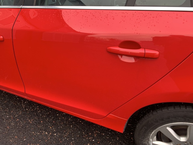 1123961-47 Volvo V60 T3 Manual, 150hp Momentum 2012