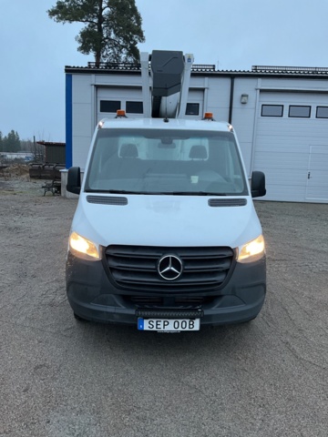 1061994-8 Mercedes-Benz Sprinter 314 CDI RWD Chassis 2.2 CDI with Ruthmann Lift TB 290
