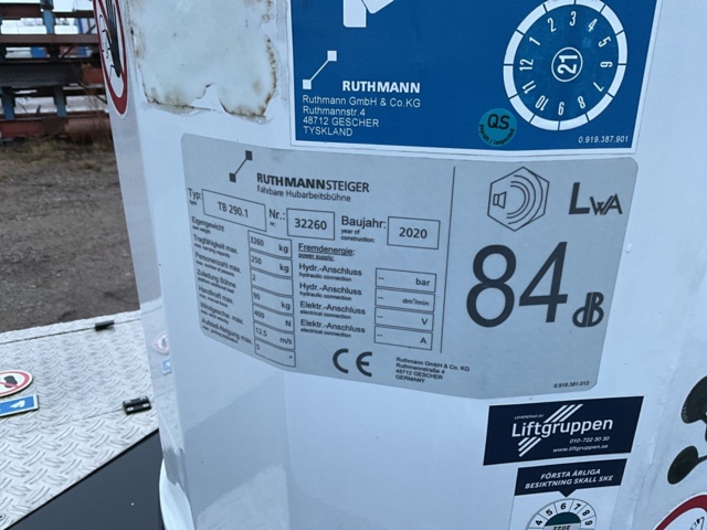 1061994-18 Mercedes-Benz Sprinter 314 CDI RWD Chassis 2.2 CDI with Ruthmann Lift TB 290