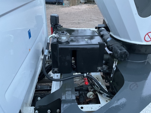 1061994-28 Mercedes-Benz Sprinter 314 CDI RWD Chassis 2.2 CDI with Ruthmann Lift TB 290