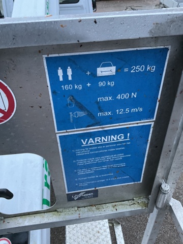 1061994-37 Mercedes-Benz Sprinter 314 CDI RWD Chassis 2.2 CDI with Ruthmann Lift TB 290