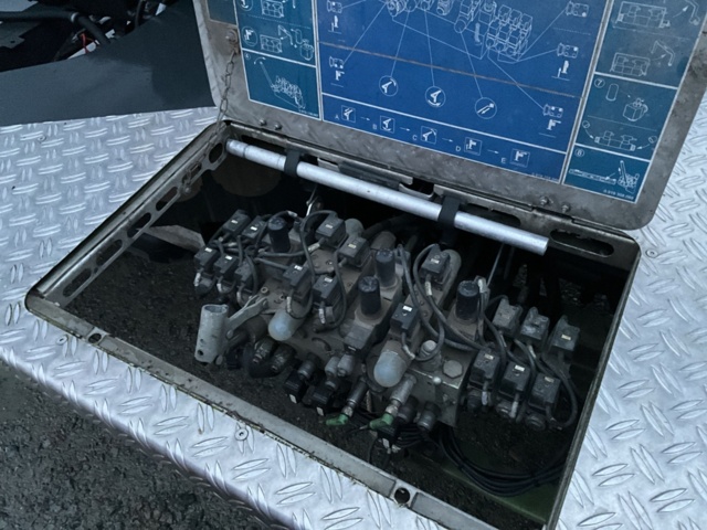 1061994-60 Mercedes-Benz Sprinter 314 CDI RWD Chassis 2.2 CDI with Ruthmann Lift TB 290