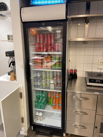 1085878-1 Beverage cooler with glass door Tefcold CEV425CP/R600a