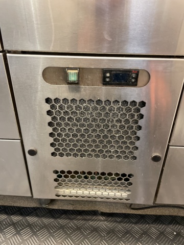 1085884-5 Cooler with 10 drawers & stainless steel workbench