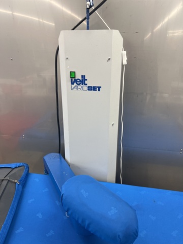 1052596-3 Ironing board with iron Veit VarioSet