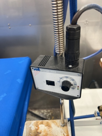 1052596-7 Ironing board with iron Veit VarioSet