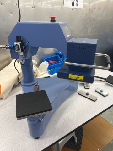 1052597-2 Transfer press with compressor and roller table Transmatic TMP 4 -2023