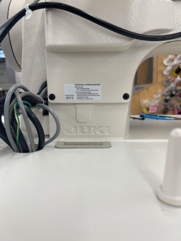 1052605-10 Sewing machine Juki DDL-9000B-SS -2013