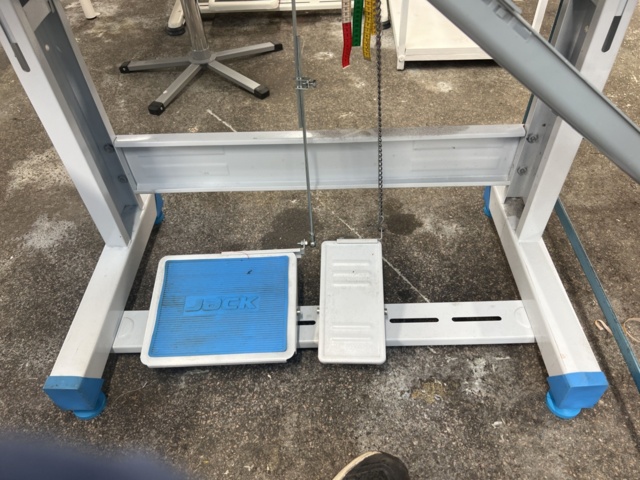 1052618-4 Sewing machine Jack E4-5-03/233