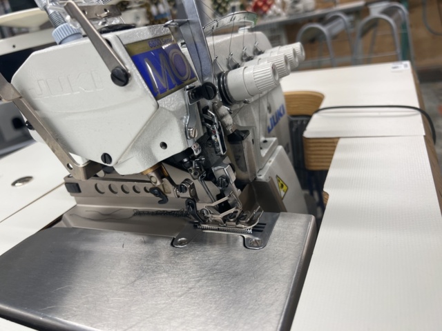 1052616-9 Sewing machine Juki MO-6814S