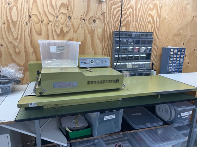 1052626-1 Summit Mini-Press SR-400