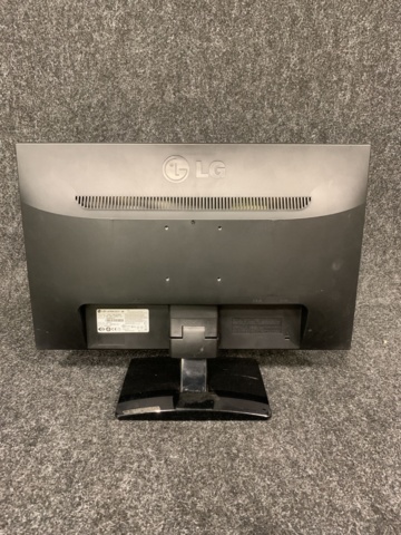 1124206-10 6 monitors