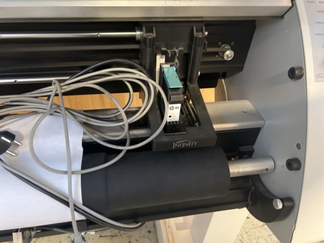 1116931-4 Plotter Gerber Infinity 45 -2009