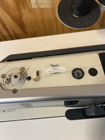 1116939-9 Sewing machine Zoje with table & pedal