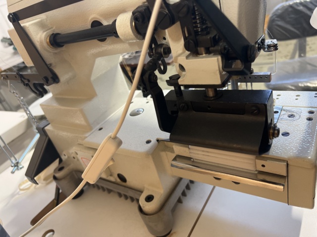1116940-13 12 needle Sewing machine Zoje with table & pedals