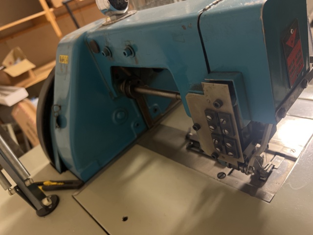 1116948-9 Sewing machine AMF with table & pedals