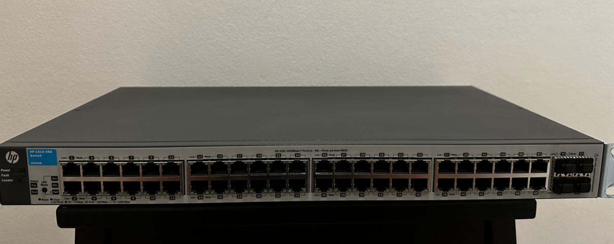 1125055-1 Switch HP 1810-48G J9660A