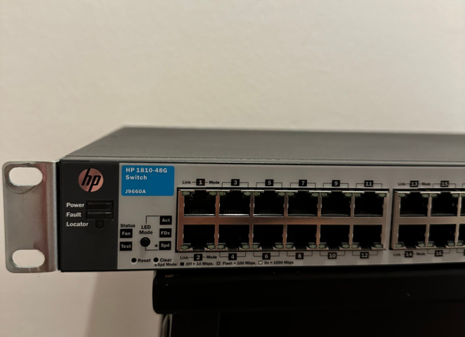 1125055-2 Switch HP 1810-48G J9660A