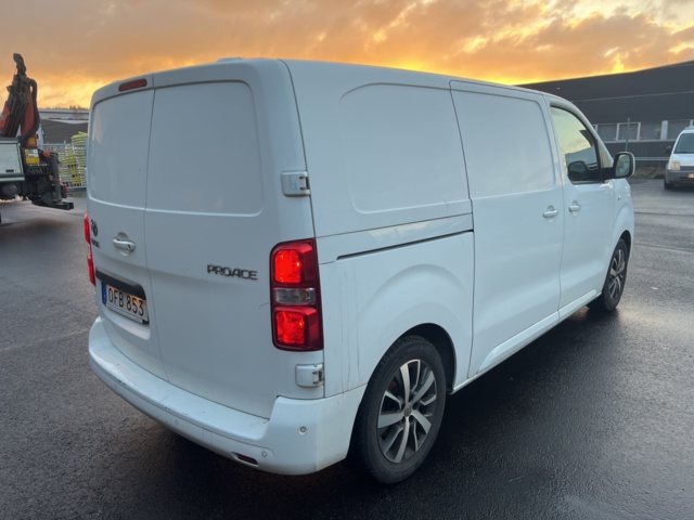 1117312-5 Toyota ProAce Van 1.6 D-4D - 2017