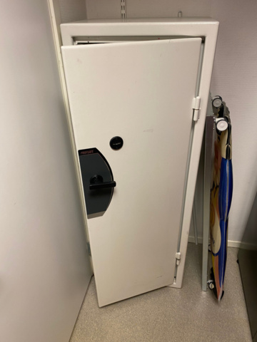 Safe cabinet Profsafe - PS Auction - We value the future - Largest in ...