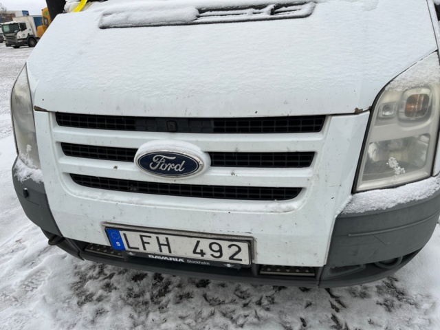 1123611-8 Ford Transit T330 2.4 TDCi AWD Manual, 140hp, 2011