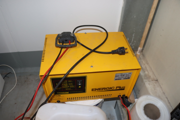 1034052-5 Stacker Cesab S212 (-20)