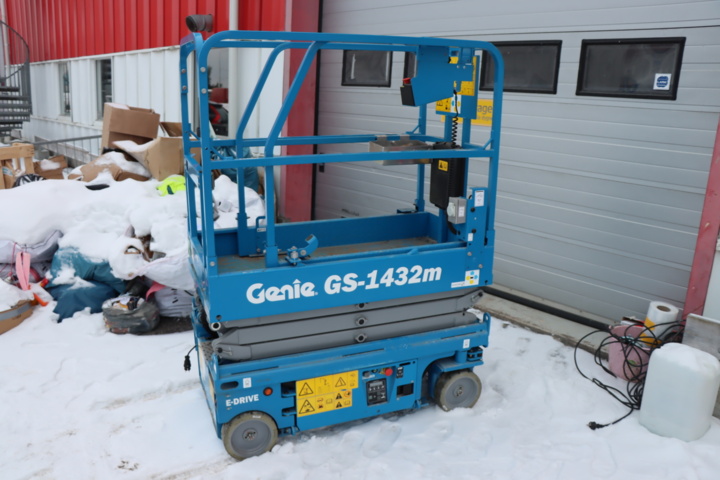 1034169-3 Scissor lift Genie GS-1432M (-22)