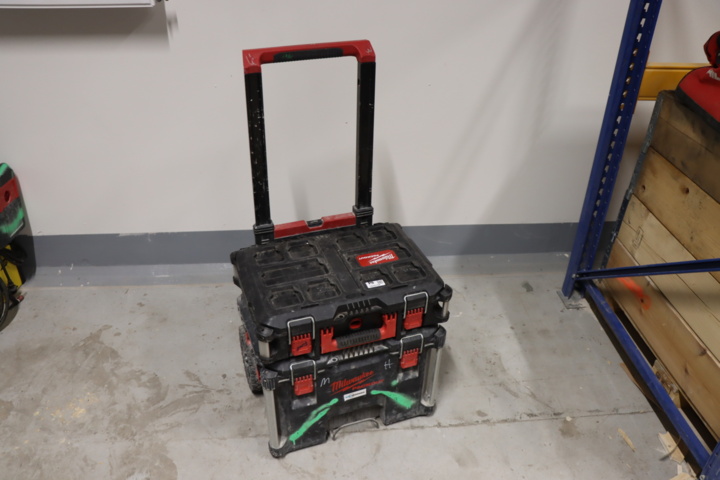 1034194-1 Milwaukee Packout Tool Cart