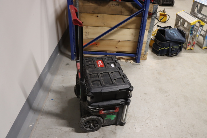 1034194-3 Milwaukee Packout Tool Cart