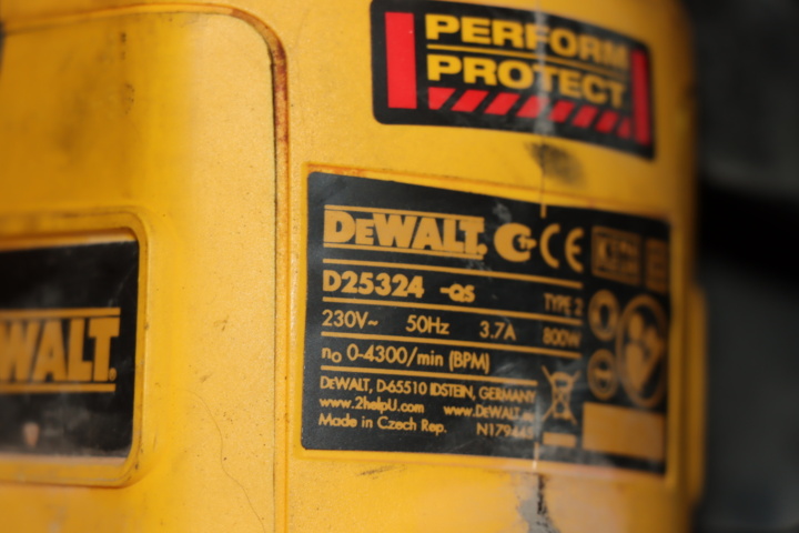 1034201-3 Hammer drill Dewalt D25324