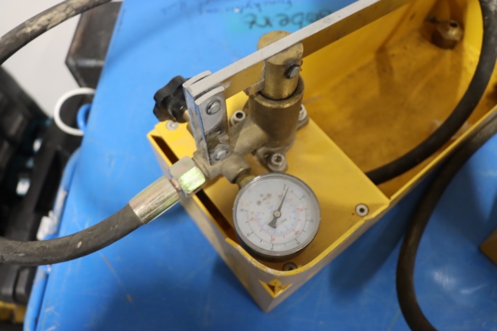 1034214-3 2 Rems test pressure pumps