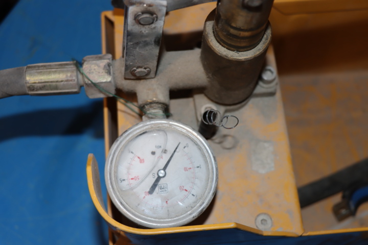 1034215-3 2 Rems test pressure pumps