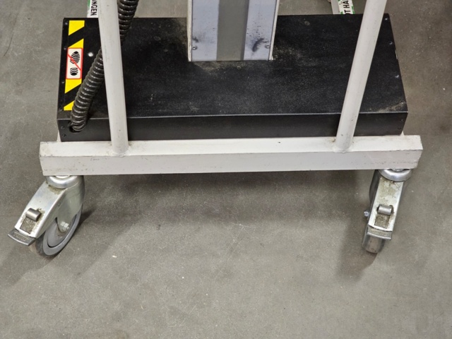 1099302-5 Protema electric lightweight lift