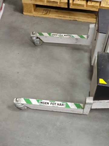 1099302-6 Protema electric lightweight lift