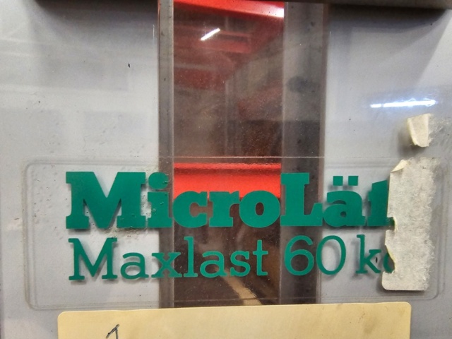 1099302-10 Protema electric lightweight lift