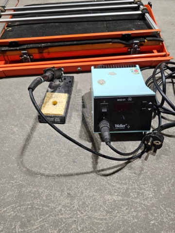 1119052-6 Weller soldering station