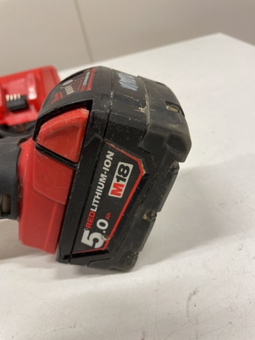 998995-6 Roundabout Milwaukee.