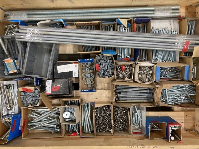 1126046-1 Assortment with bolt and threaded rod etc