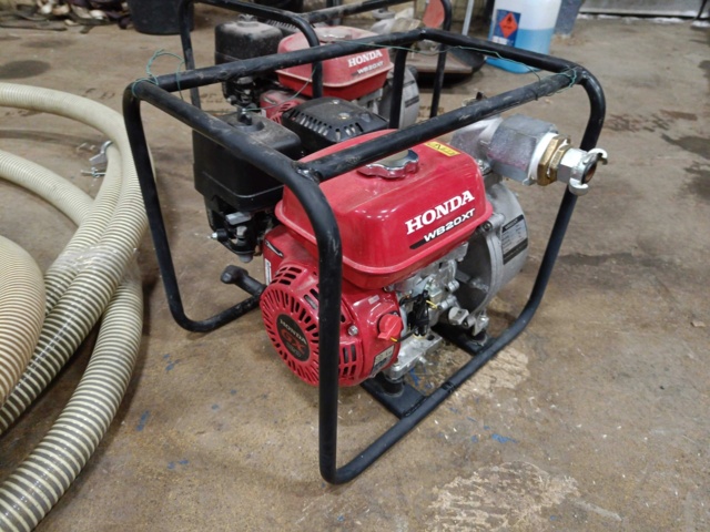 1000105-5 Water pump with accessories Honda WB20XT