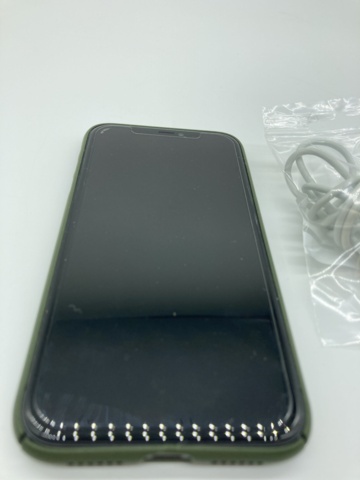 1066926-3 Apple iPhone 11 64GB