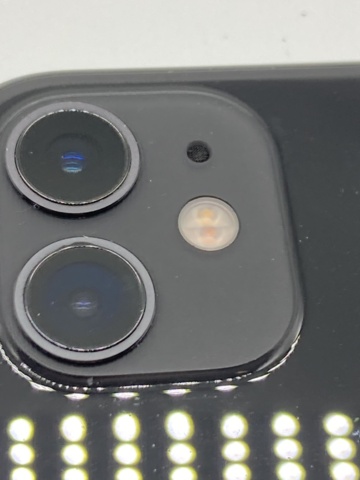 1066926-6 Apple iPhone 11 64GB