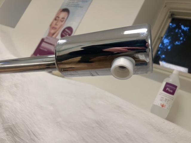 1052925-2 Steam machine ION Steam Skin device 303B -2022