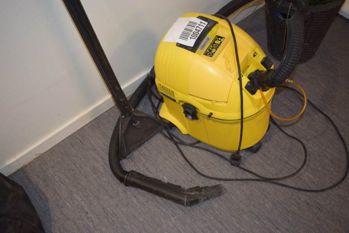 1004711-2 Kärcher SE3001 carpet & textile care machine