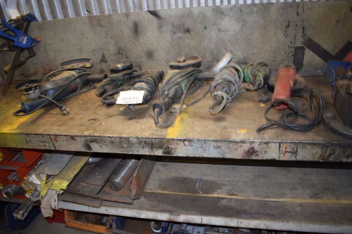 Various hand machines 8 pcs - PS Auction - We value the future ...