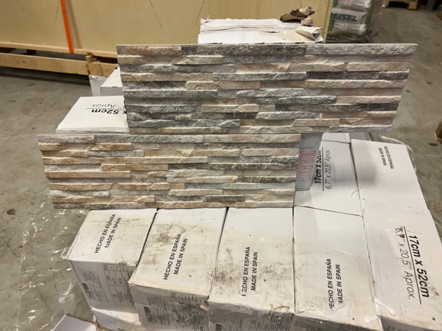 1126891-3 Decorative stone Behobia Beige, 17x57 cm, 21.36 sq.m